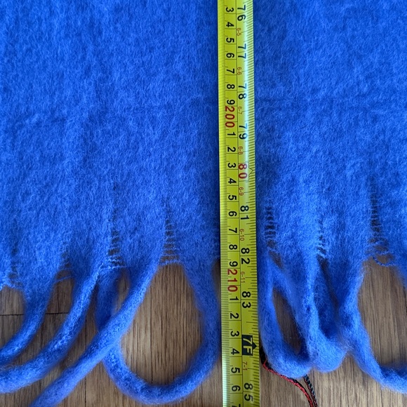 Maeve large scarf from Anthropologie - Picture 7 of 9